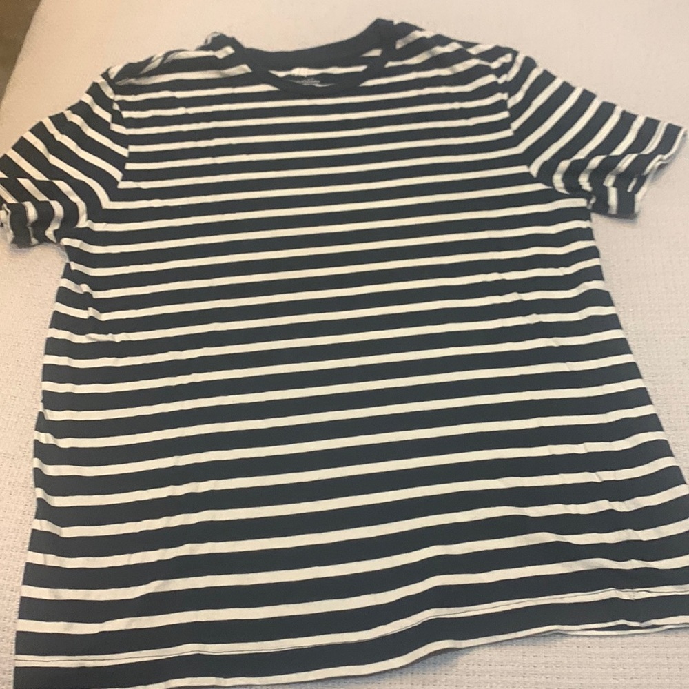 EUC H&M striped t-shirt